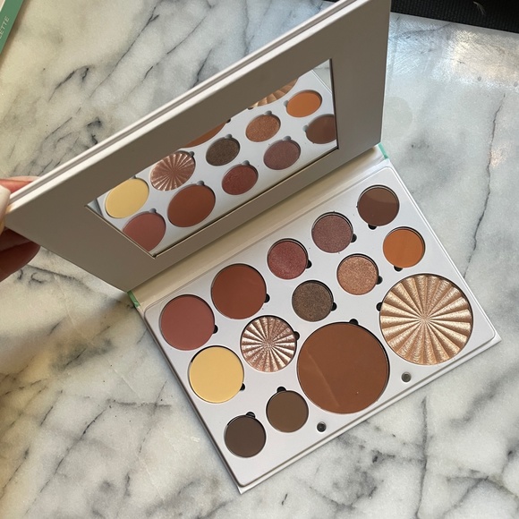 OFRA Pro Palette - BOHO - Picture 4 of 5
